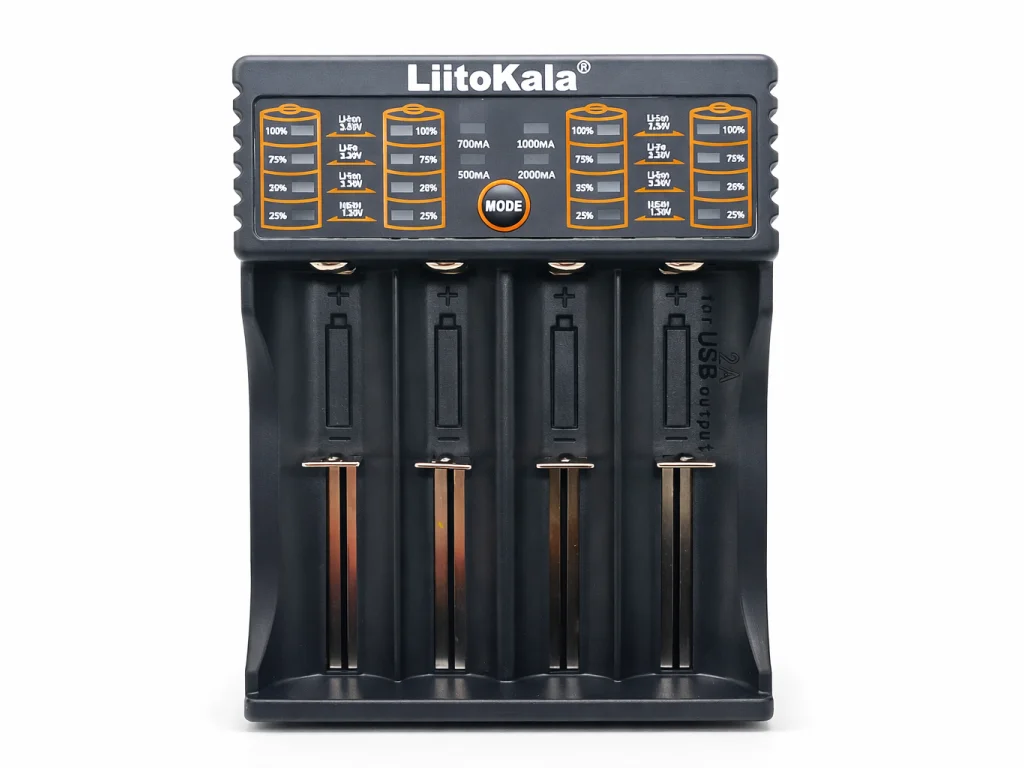 Универсальное зарядное устройство LiitoKala Lii-402 для аккумуляторов 18650, Li-ion, LiFePO4, AA и AAA