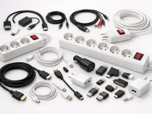 Кабелі та адаптери