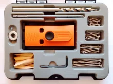 Набір саморізів і дюбелів Werckmann 55 елементів із шаблоном для прихованого кріплення